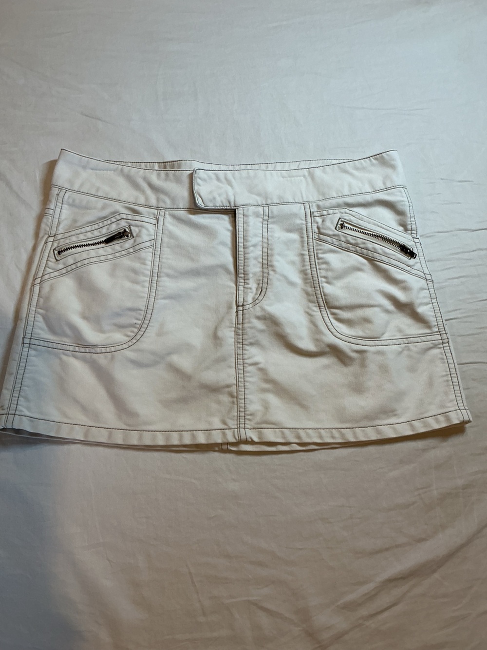 American Eagle Outfitters White Mini Skirt with Zip Pockets